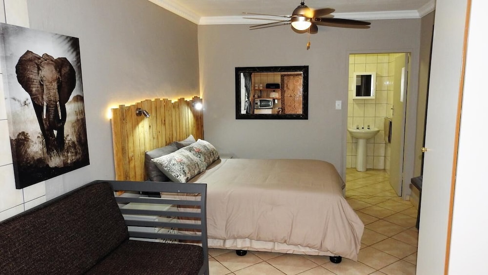 Marulani Bush Lodge 9/29