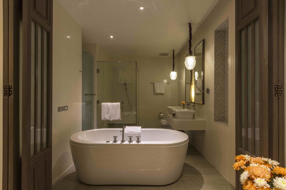 Maraya Hotel Resort 15/65
