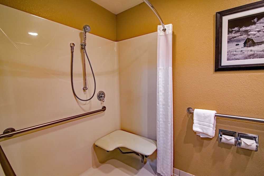 Best Western Plus Heritage Inn 10/36