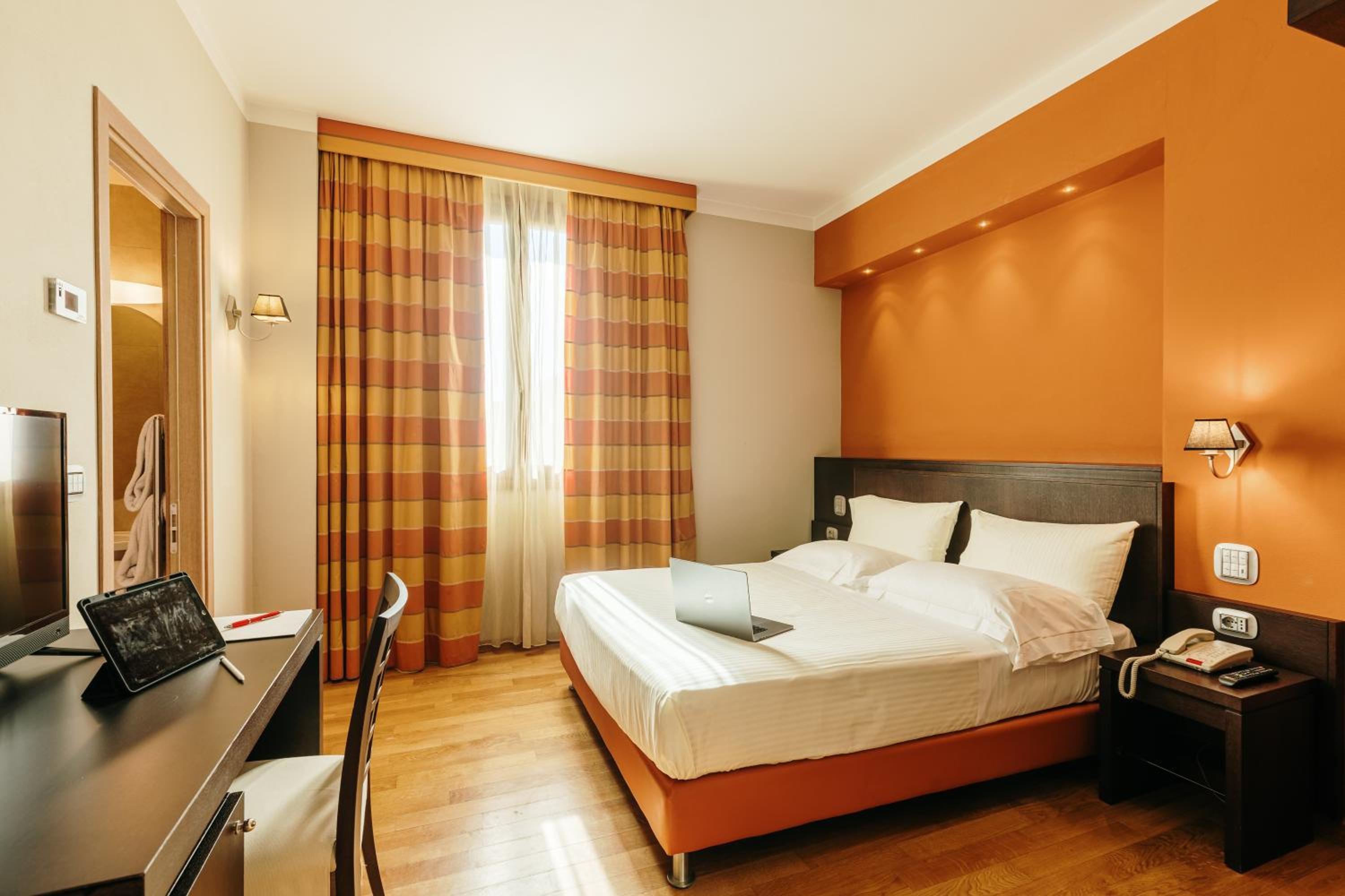 Hotel Dei Vicari 14/50