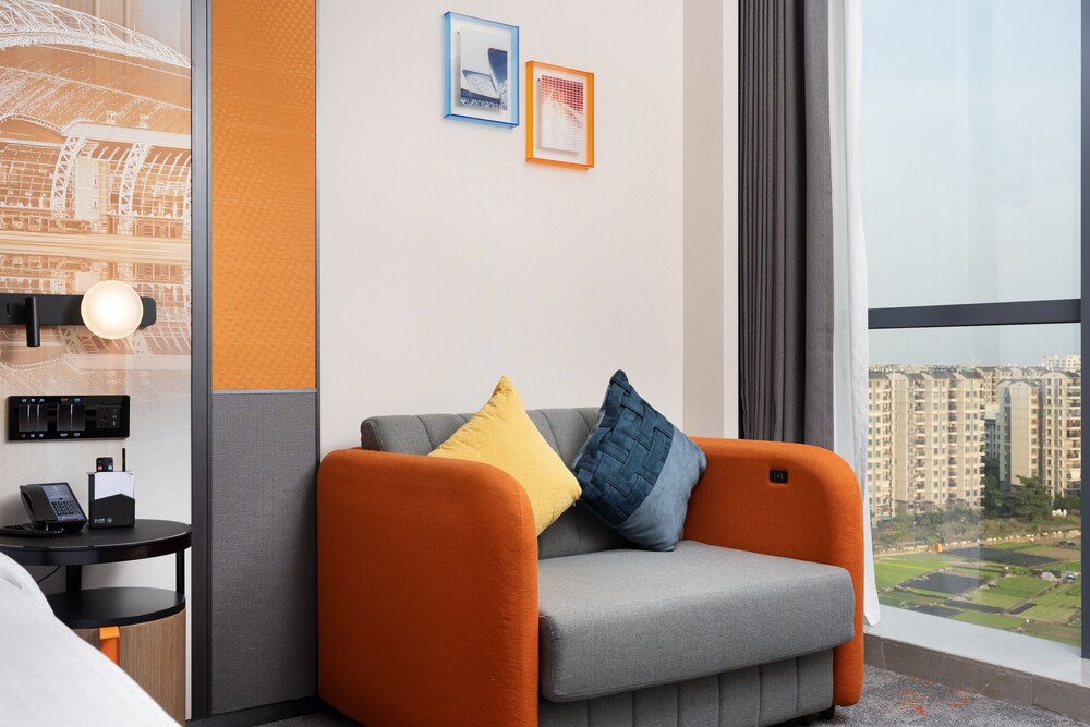 HAMPTON BY HILTON RENHE BAIYUN AIRPORT 16/28