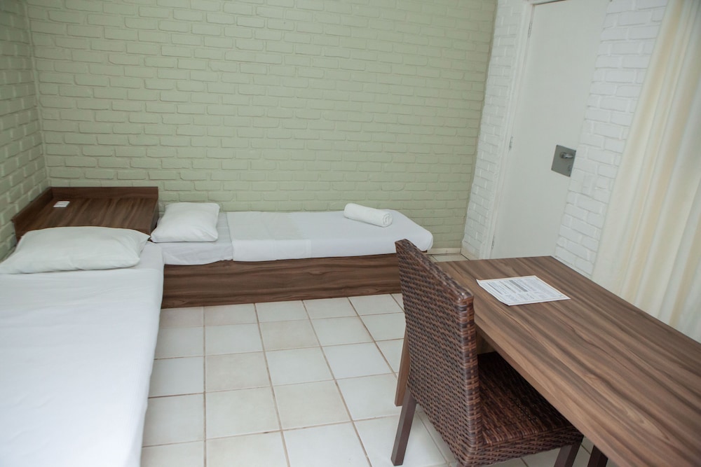 Portogalo Suite Hotel 15/82