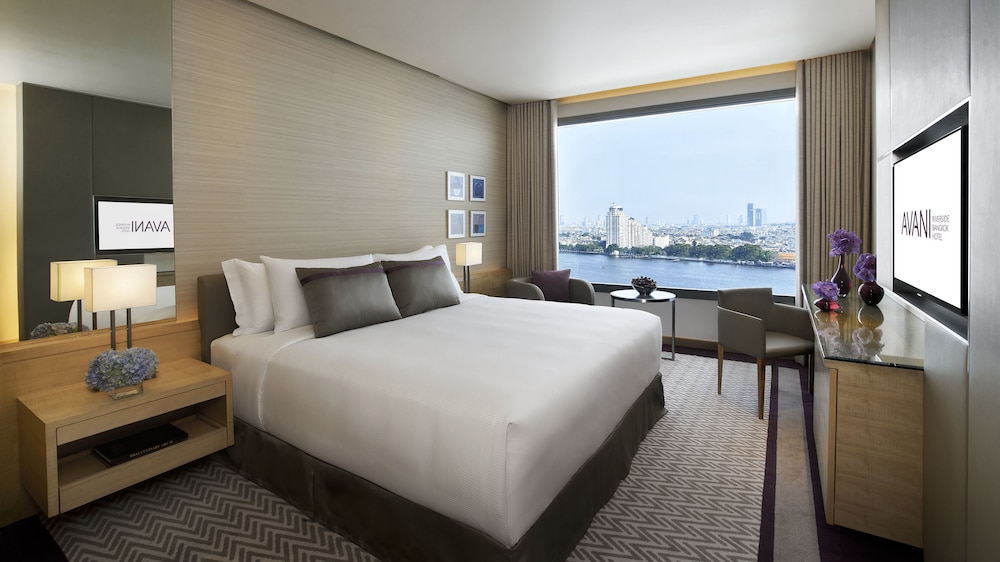 Panorama River View Room