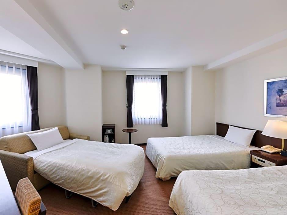Courtland Hotel 16/33