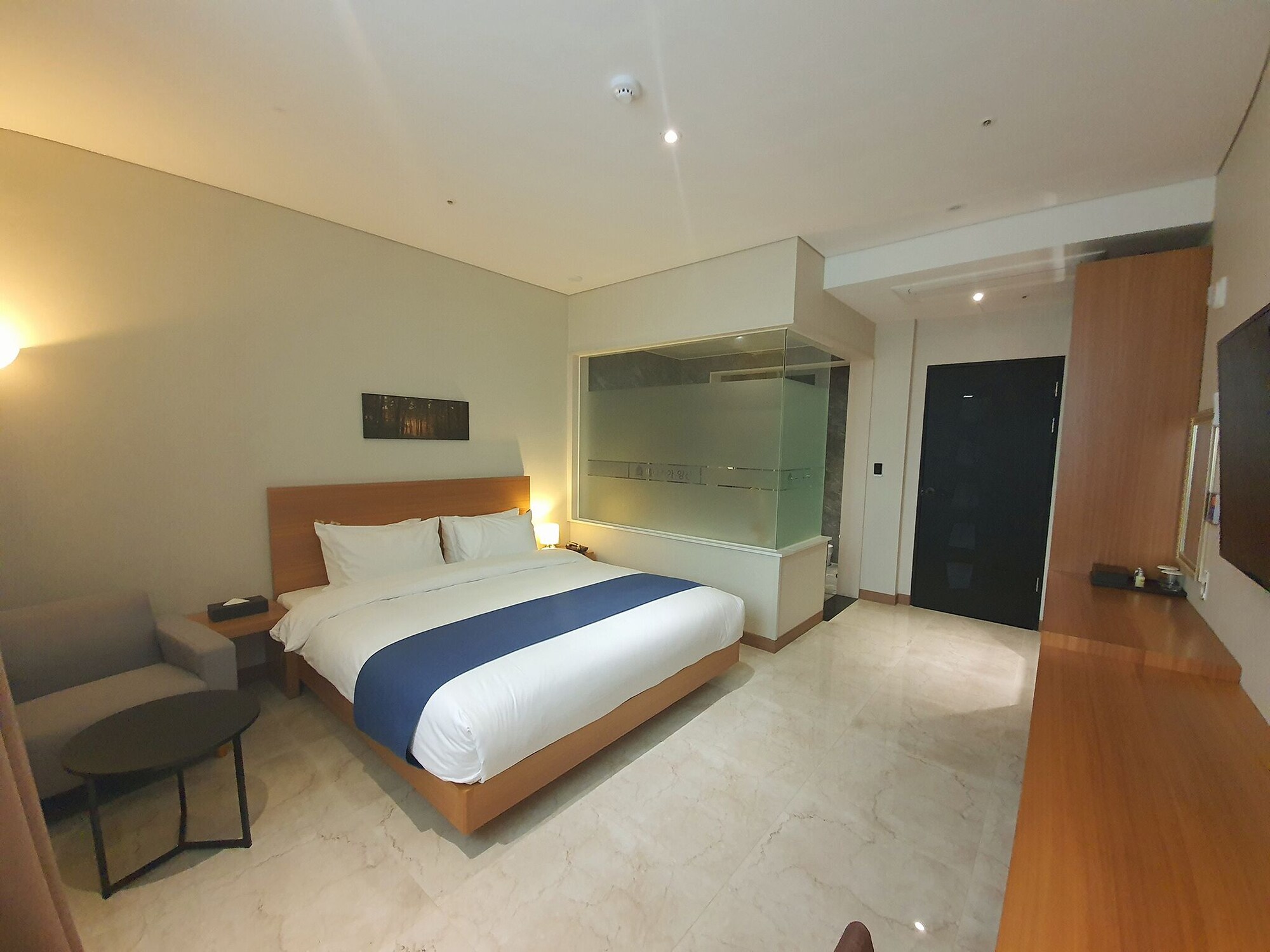 Standard, 2 Double Beds