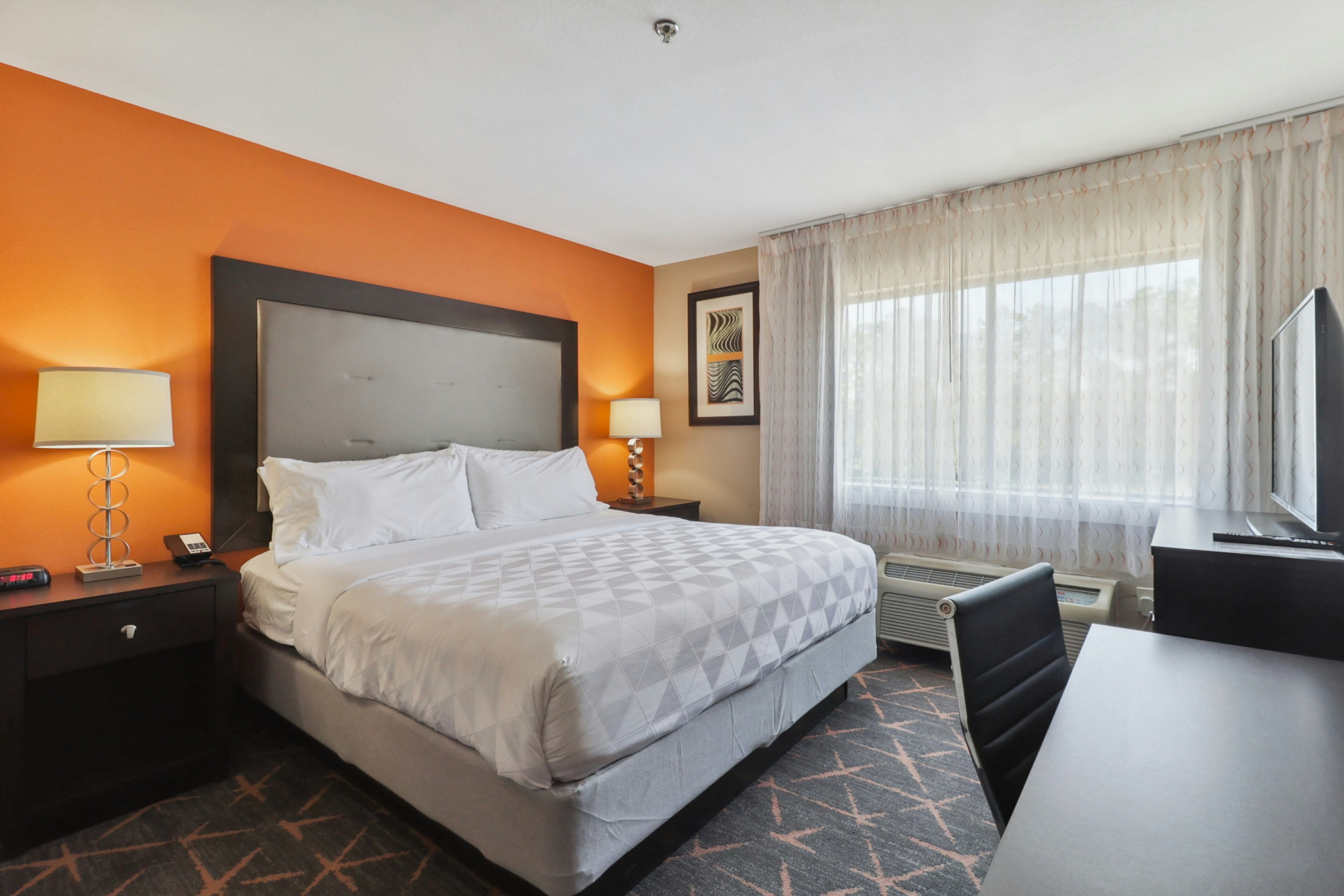 Holiday Inn Hotel Suites Slidell 26/79