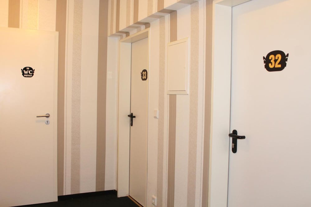 Hotel Famosa 24/32
