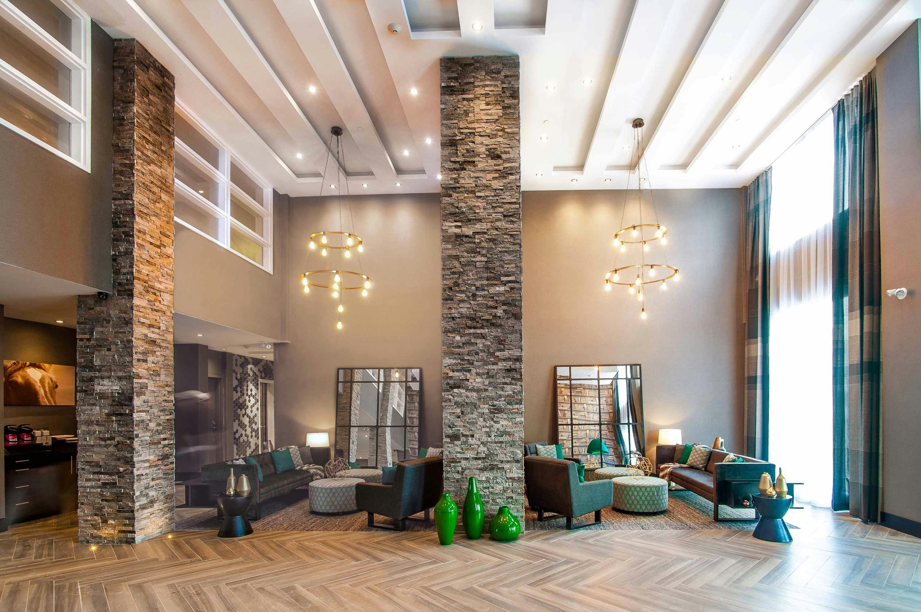 Sandman Hotel Oakville 27/33