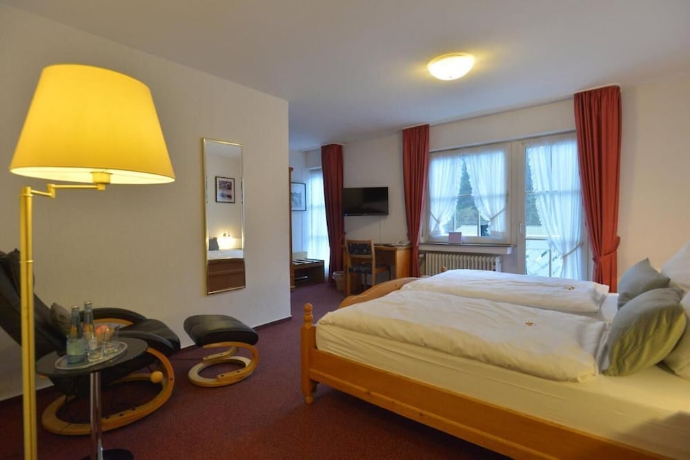 Landhotel Haus Dumicketal 9/28