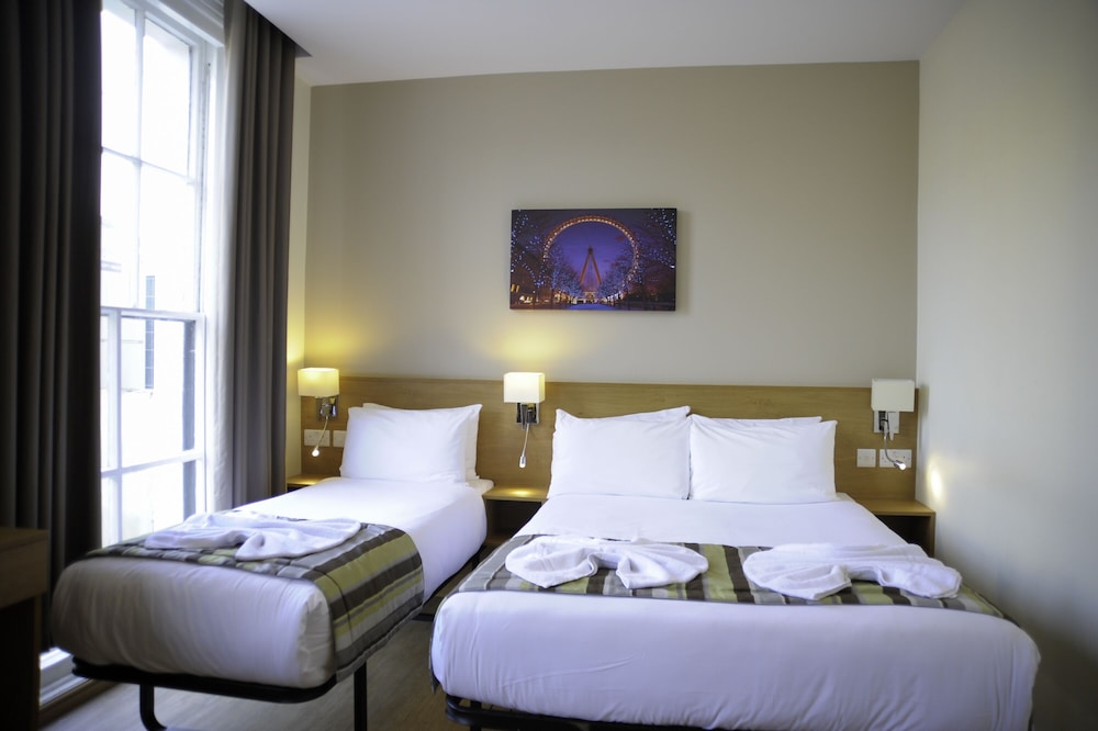 ROOM, TRIPLE