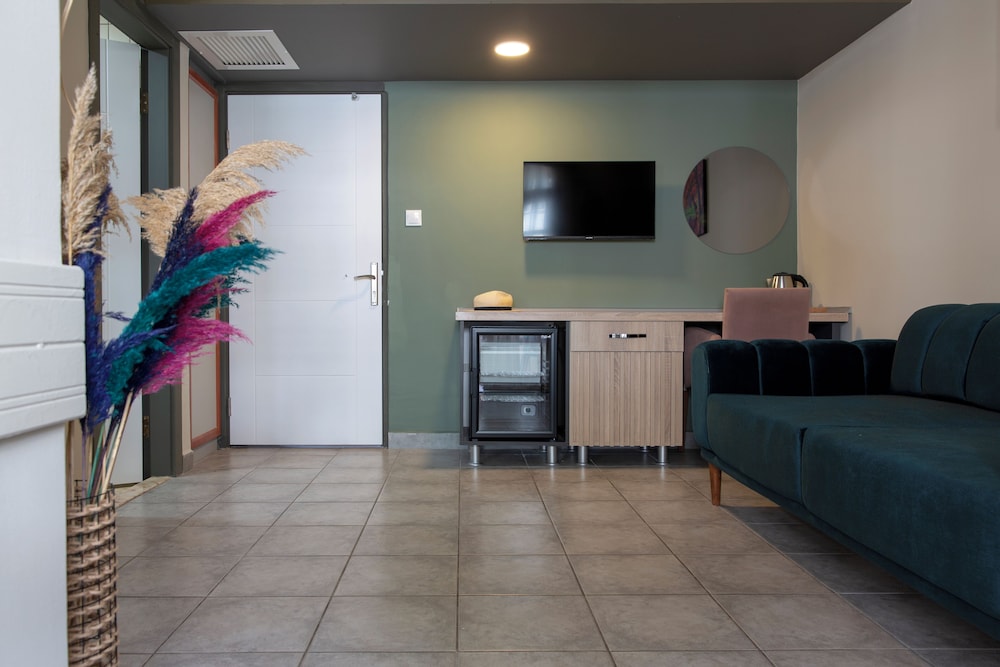 Greenmar Apartments 28/42