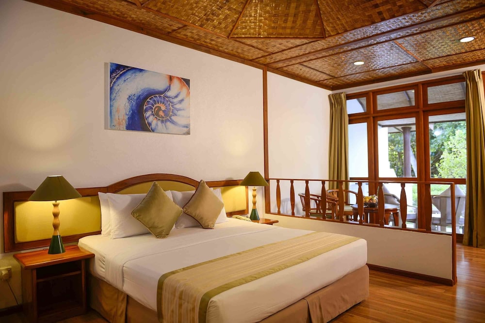 Bandos Maldives 27/87