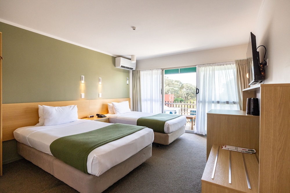 STANDARD, TWIN BEDS, BALCONY