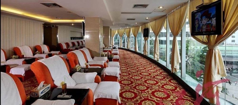 Hongfeng Hotel 44/50
