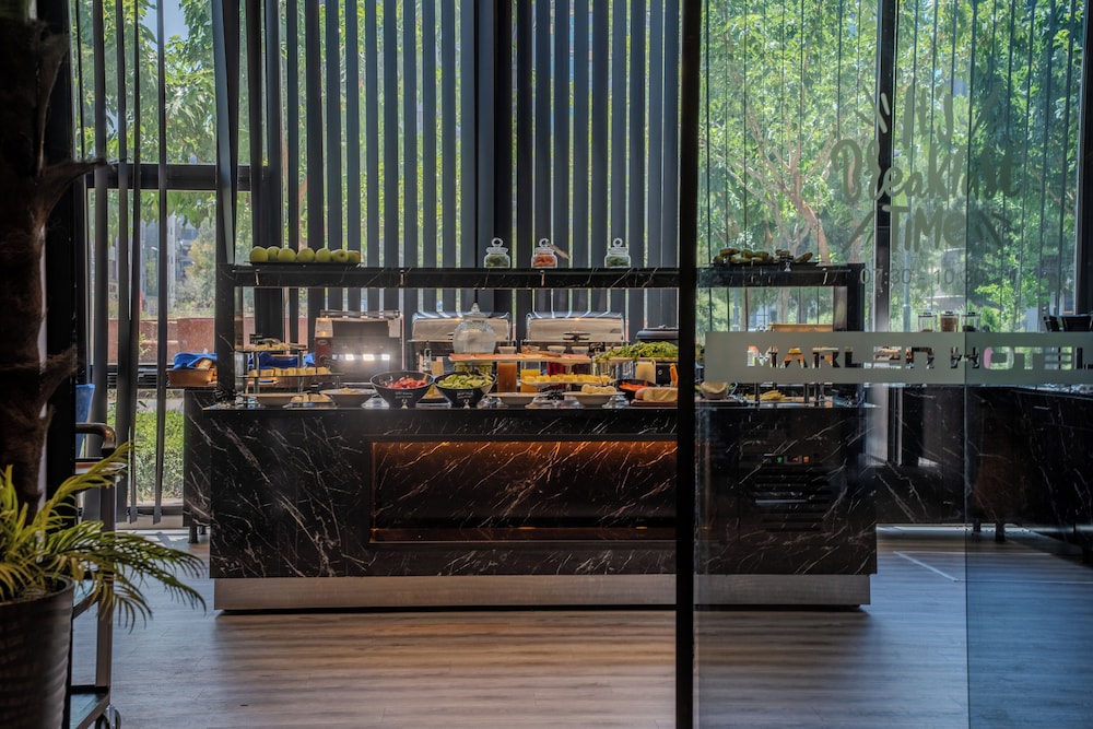 Marlen Hotel Bayrakli 12/48
