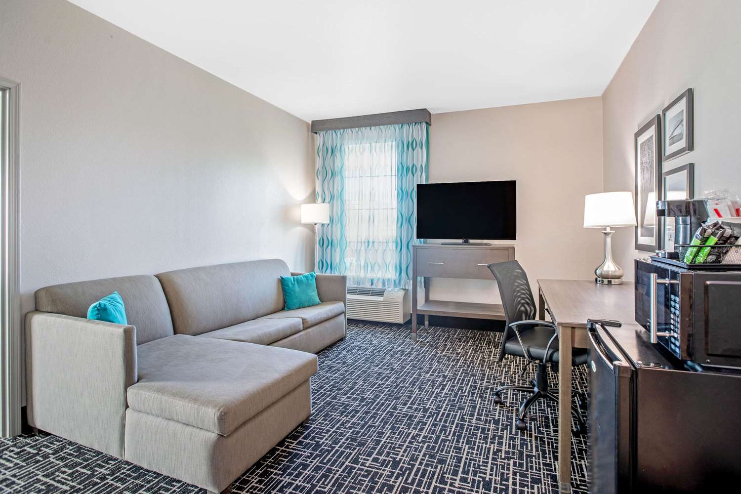 La Quinta Inn & Suites by Wyndham Corpus Christi - Portland 28/43