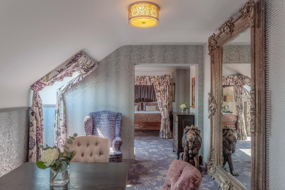 Clontarf Castle Hotel 5/61