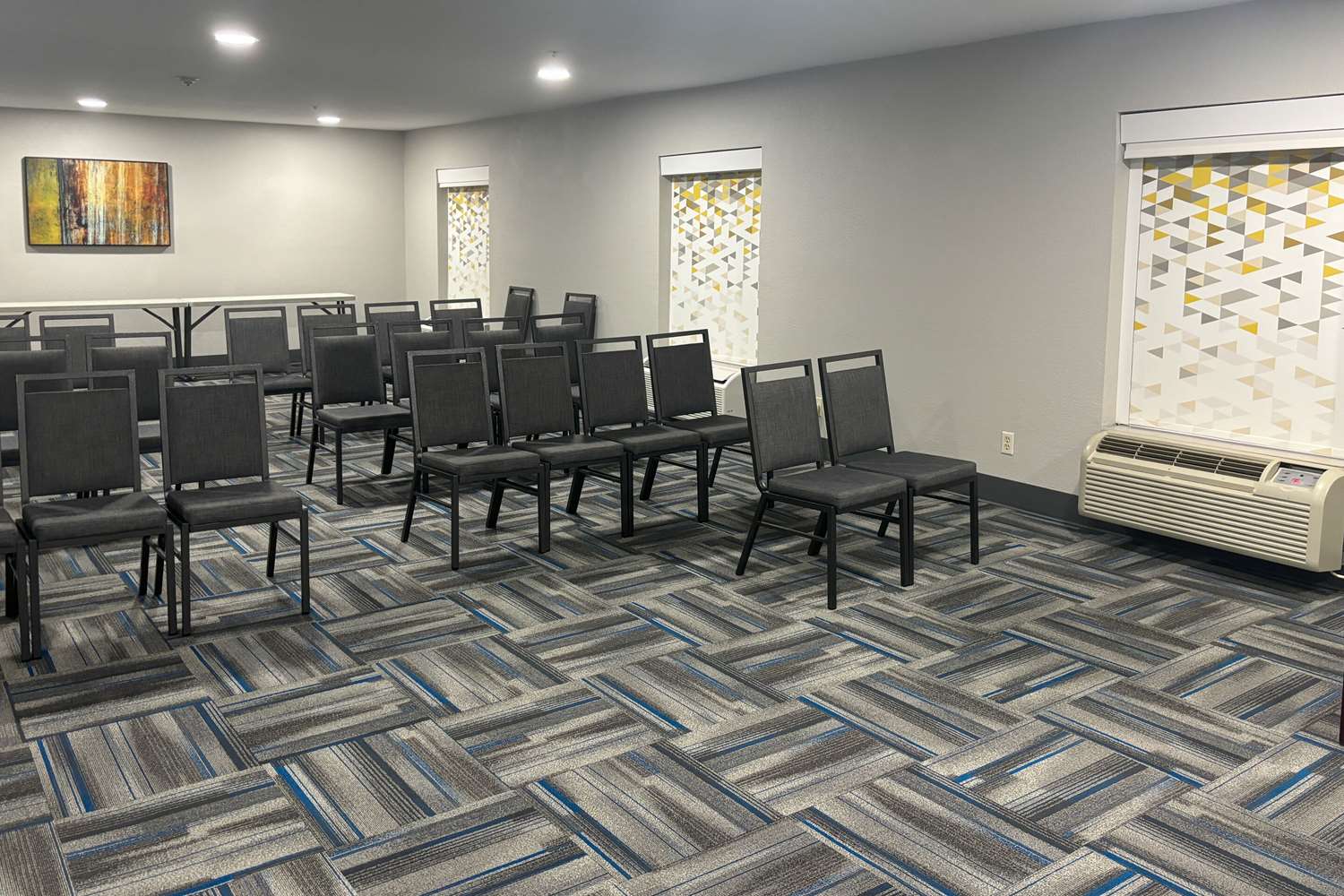 Quality Inn & Suites at Airport Blvd I-65 15/21