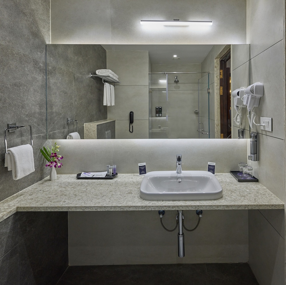 Grand Continent Hosur A Sarovar Portico Affiliate Hotel 47/47