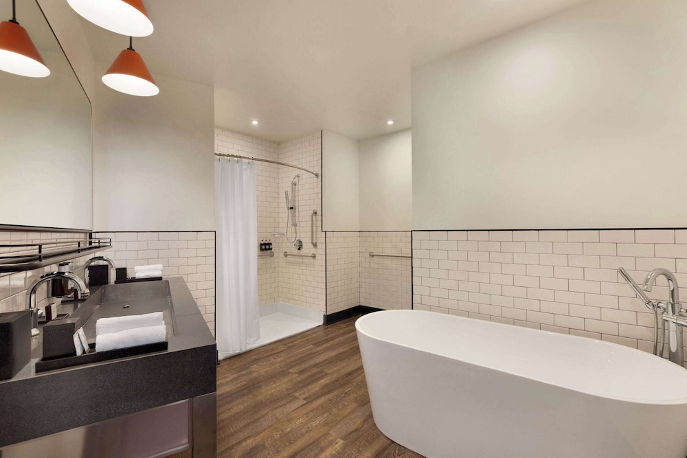 Origin Westminster, a Wyndham Hotel 44/44