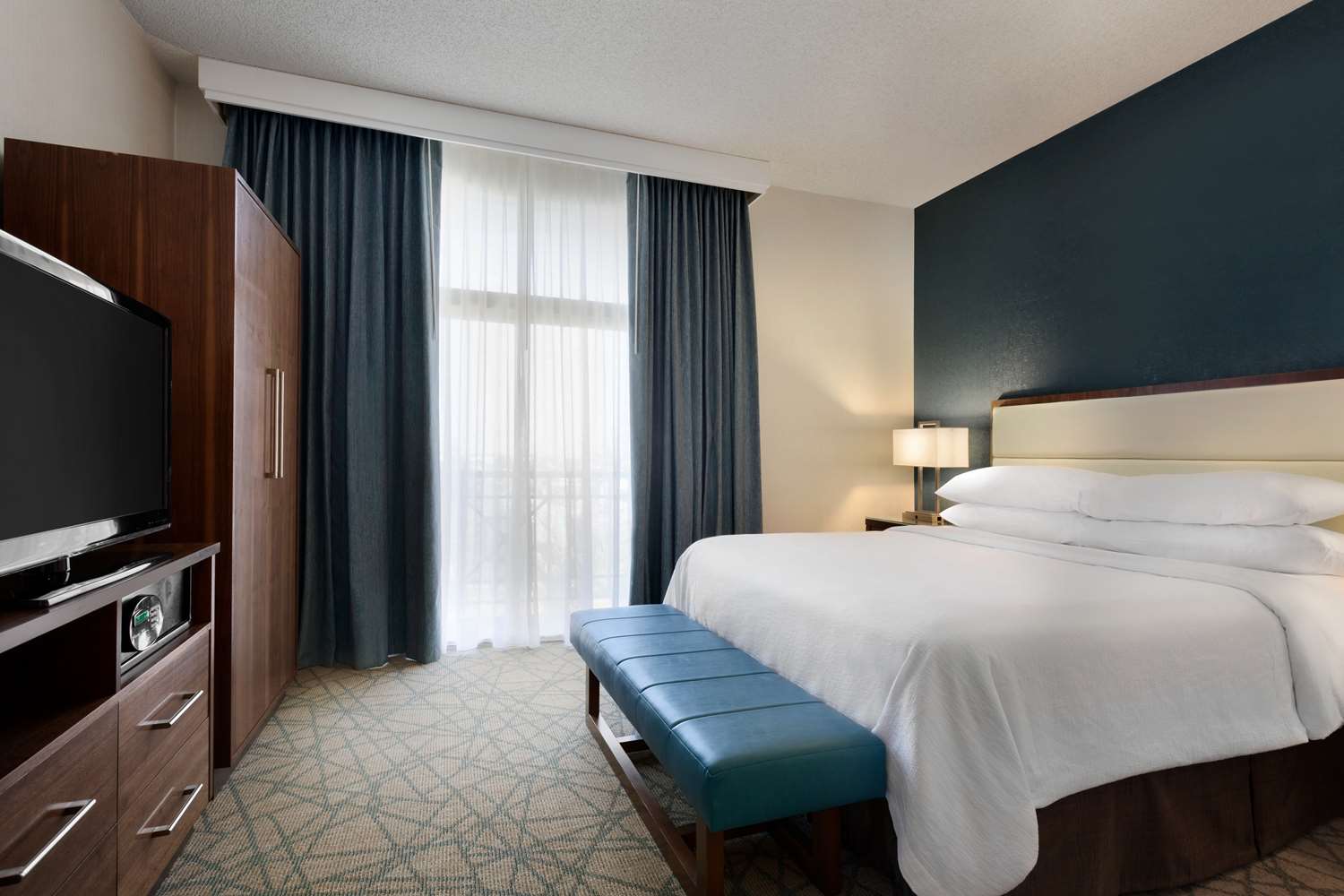 2 Rooms, Penthouse, Suite, King Bed, Scenic View