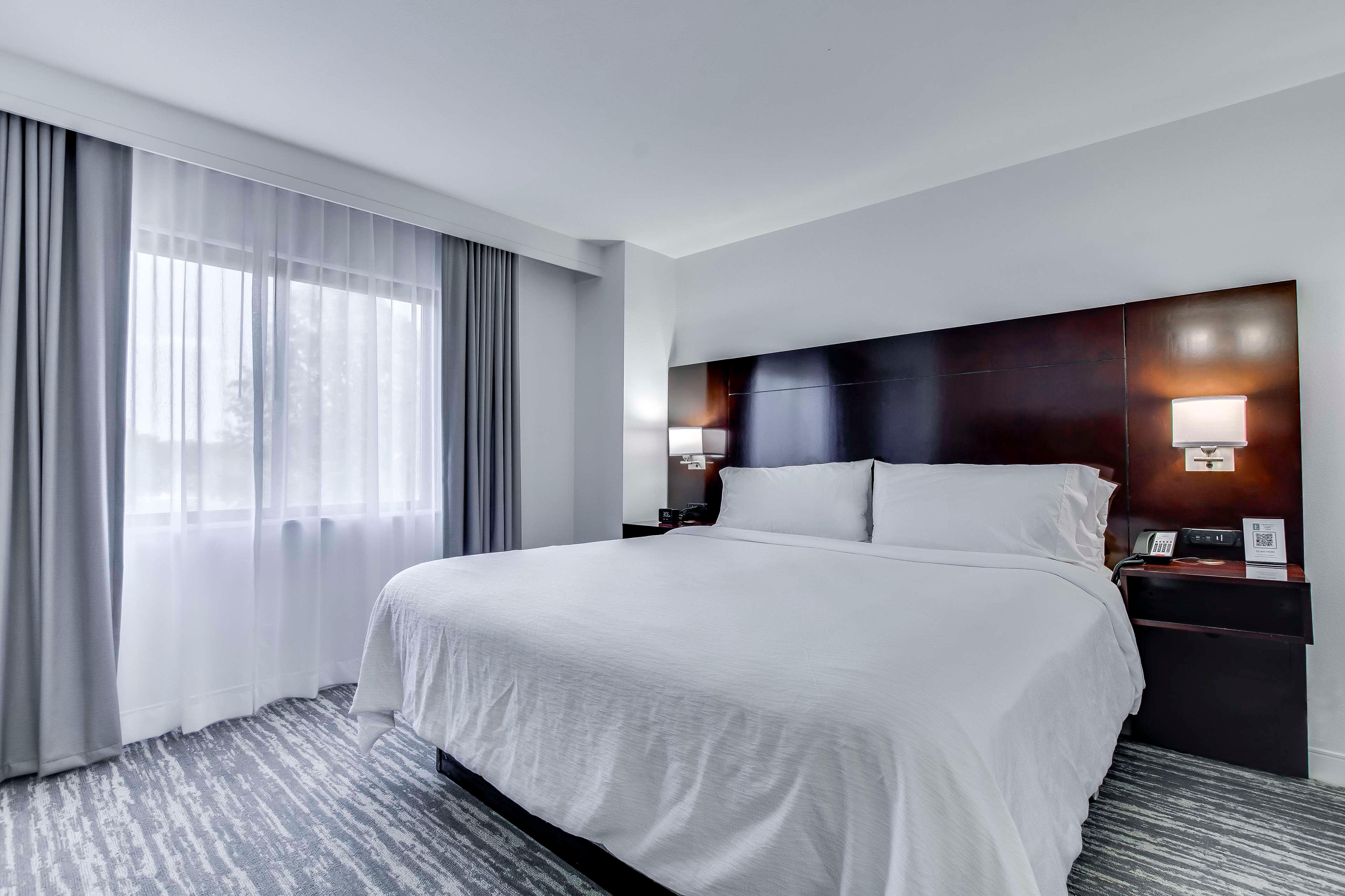 2 ROOMS, SUITE, KING BED