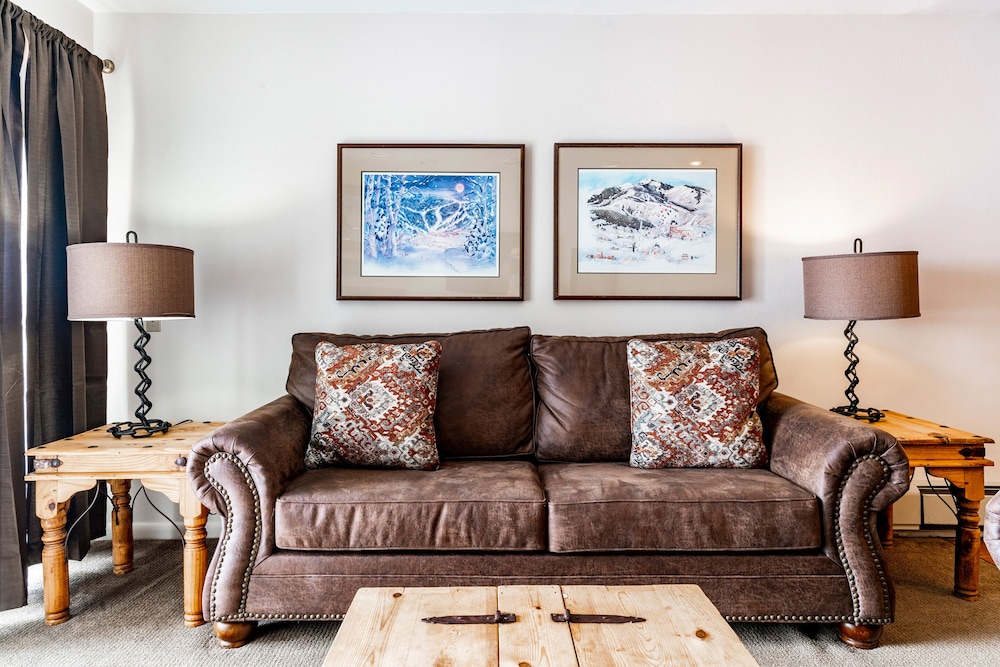 The Loft At Mountain Village By All Seasons Resort Lodging 20/50