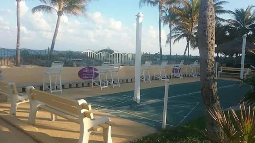 Ebb Tide Resort Oceanfront 34/69