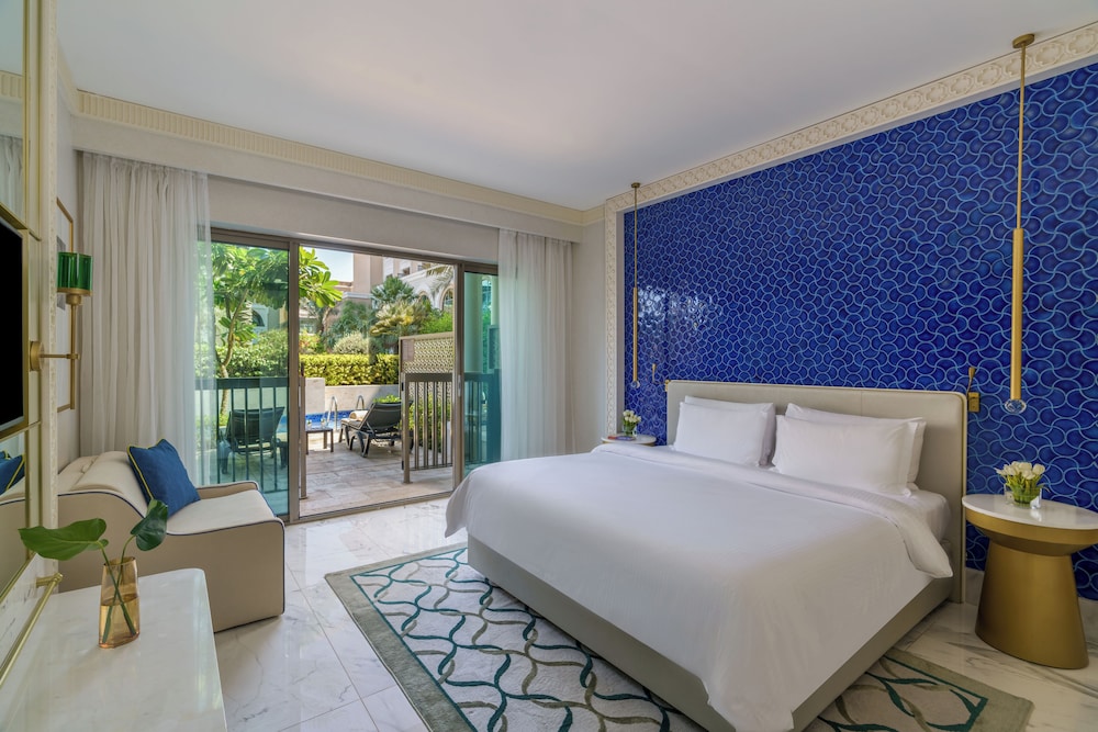 2 BEDROOMS, FAMILY, POOL ACCESS