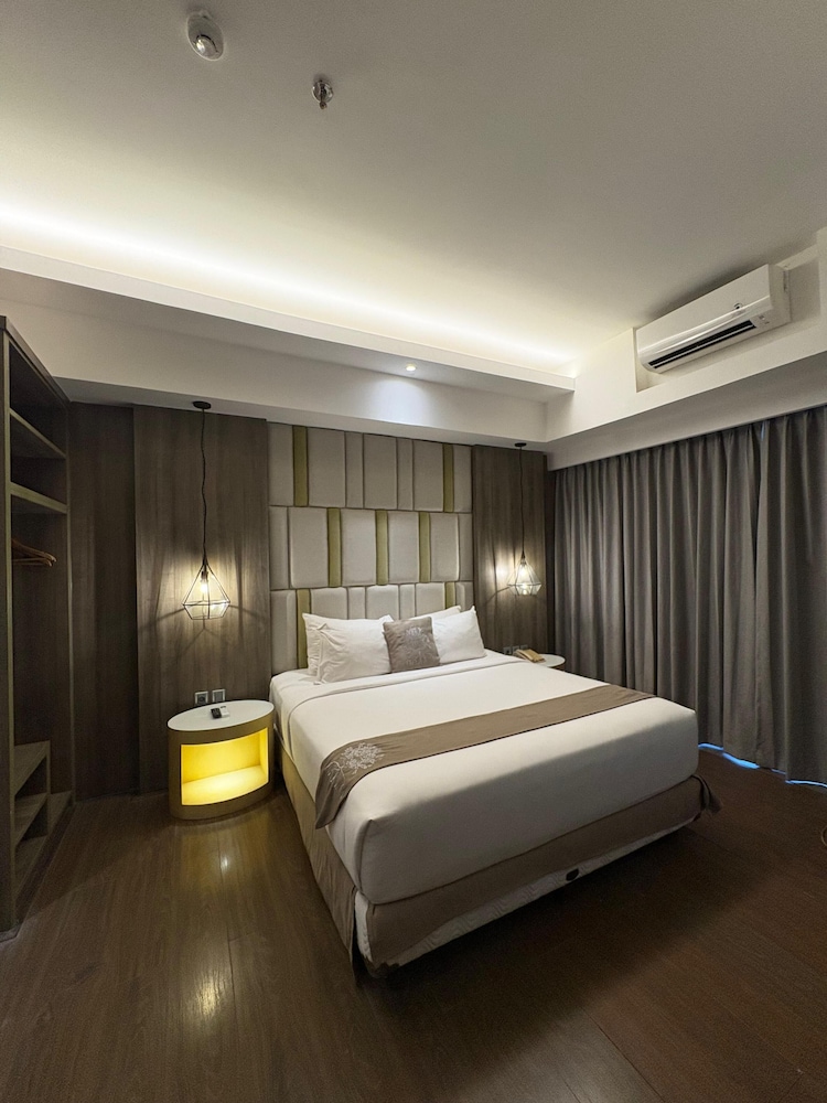 Crystal Suite