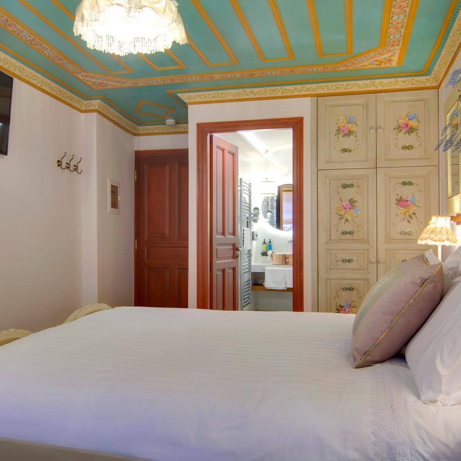 Room, Twin Beds, Archontariki Boutique Hotel 3/8