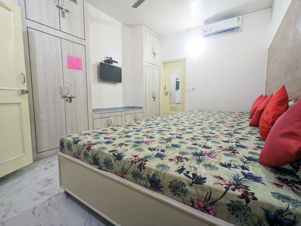 Abode Homestay 23/30