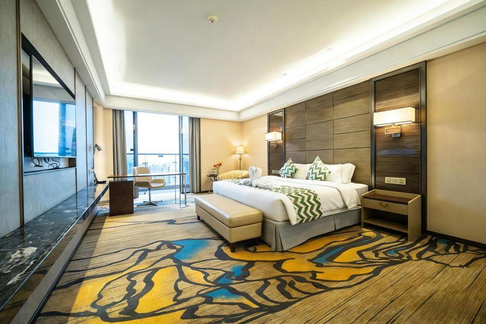 Scenic, Deluxe, Double Bed, Panoramic River View, Balcony, Corner