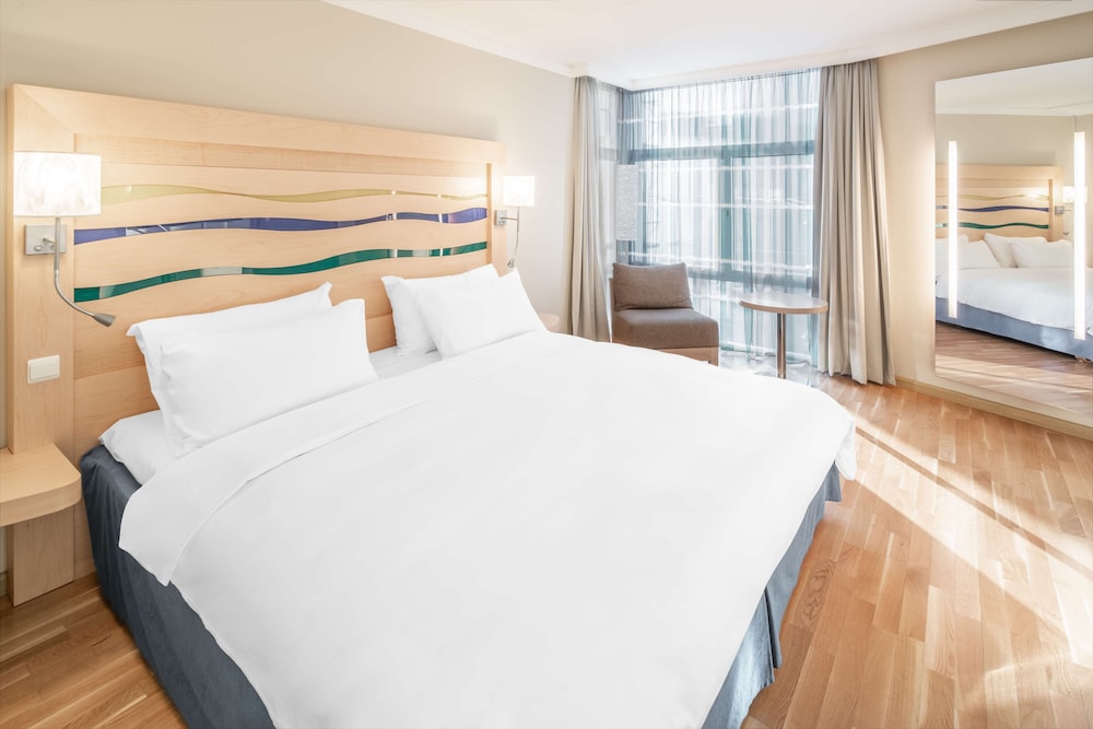 Radisson Blu Royal Garden 16/74