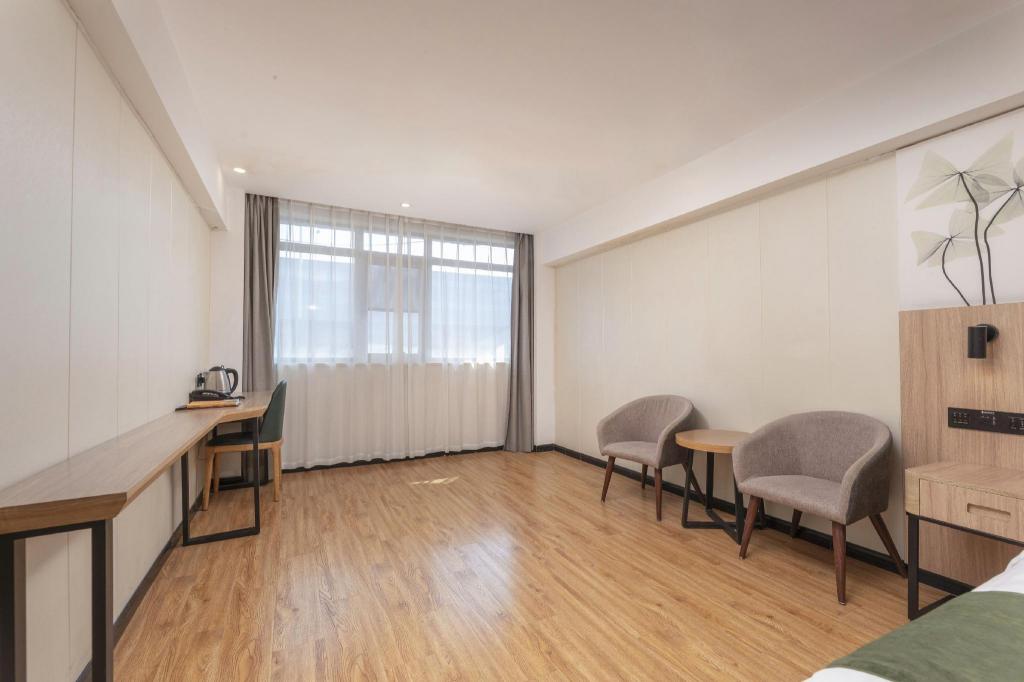 GreenTree Inn Wuxi City Liangxi District Jinshan North Industrial Park West Jianghai Road Hotel 24/29