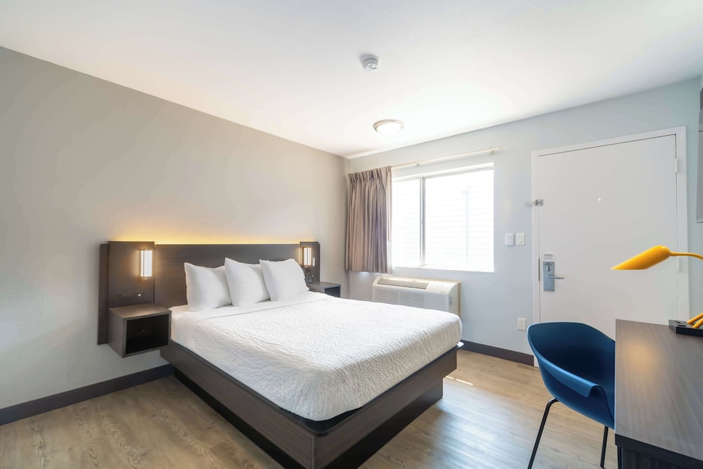 غرفة قياسية بسرير كوين لذوي الإعاقة، Motel6 Del Rio, TX 3/10