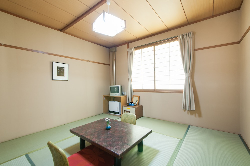 YACHI ONSEN 33/50