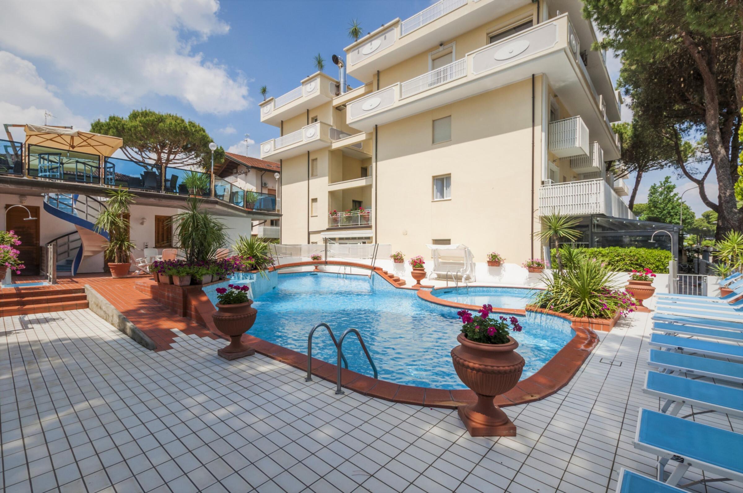 Hotel Donatella 6/8