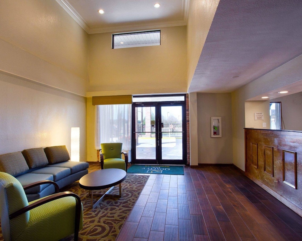 Quality Inn Hammond, LA 18/30