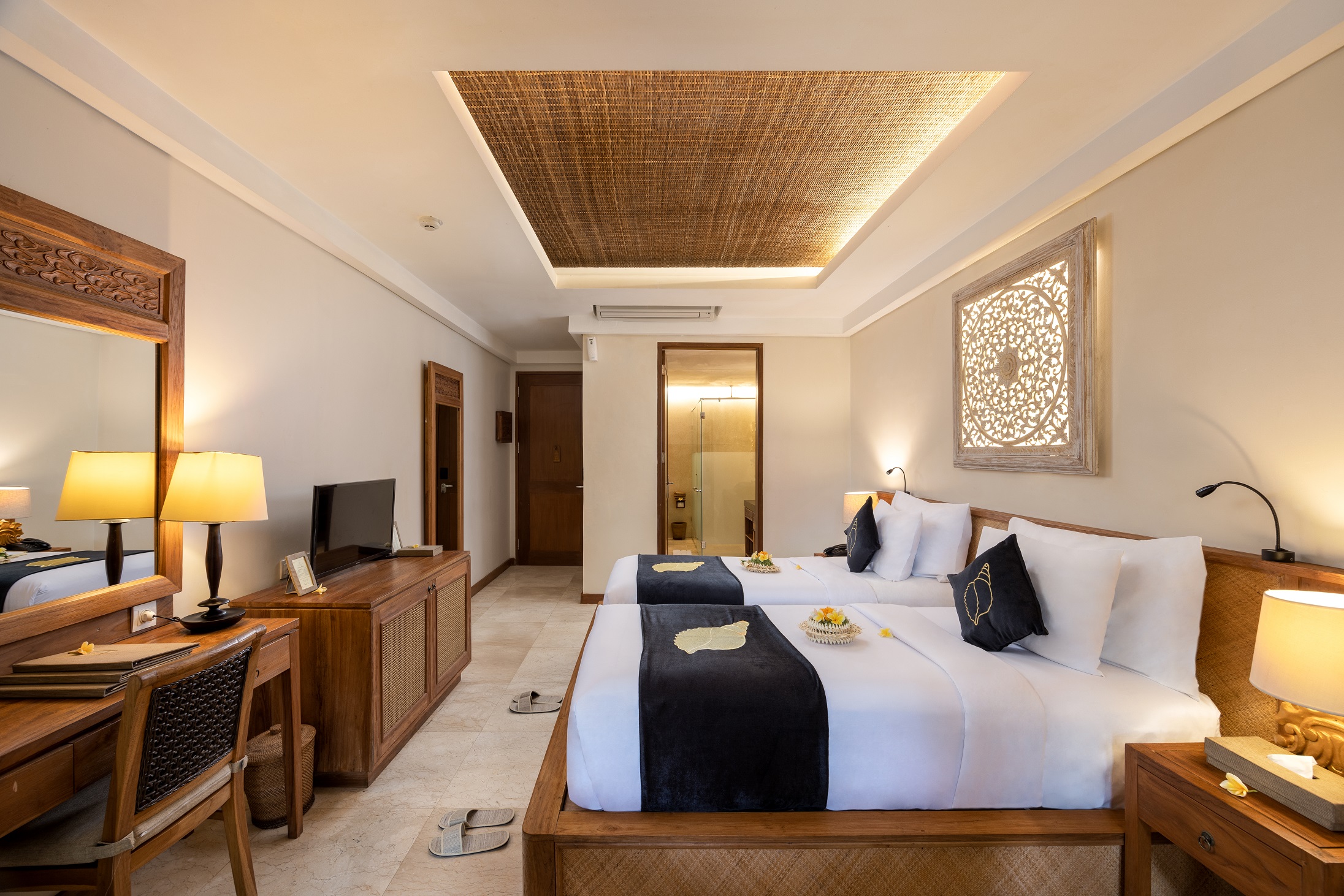Valley, Twin Beds, No Bathroom