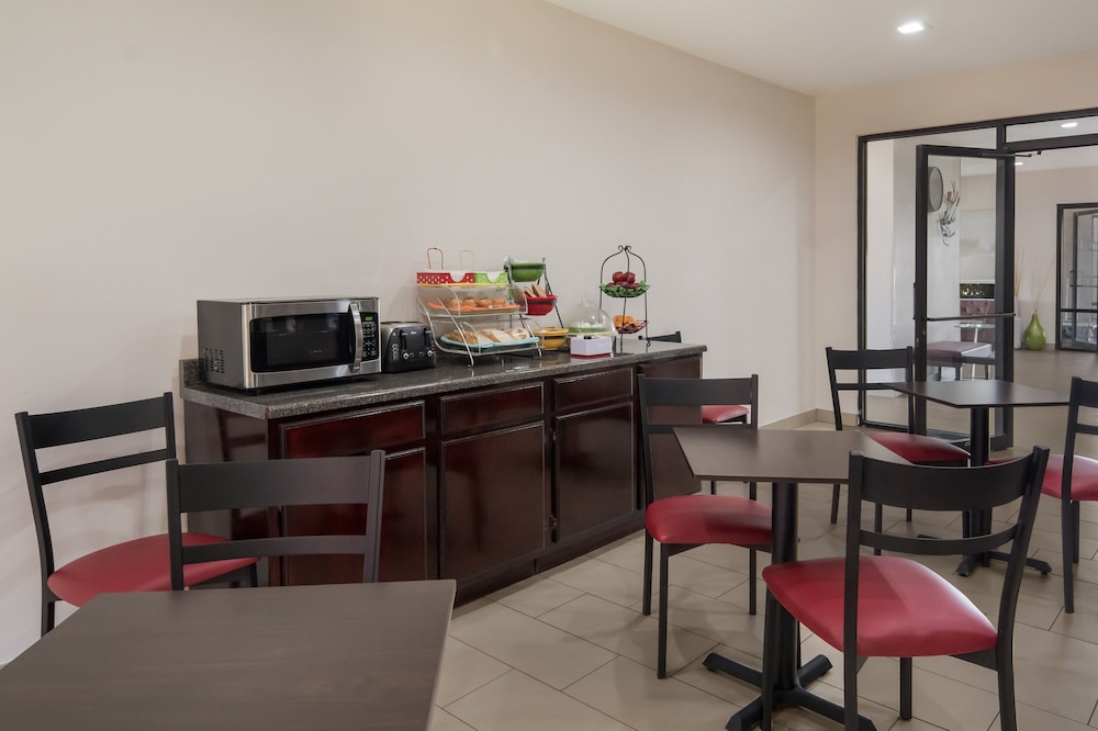 restaurant-cafeteria