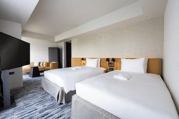 Deluxe, 2 Double Beds, Electronic Cigarette Only