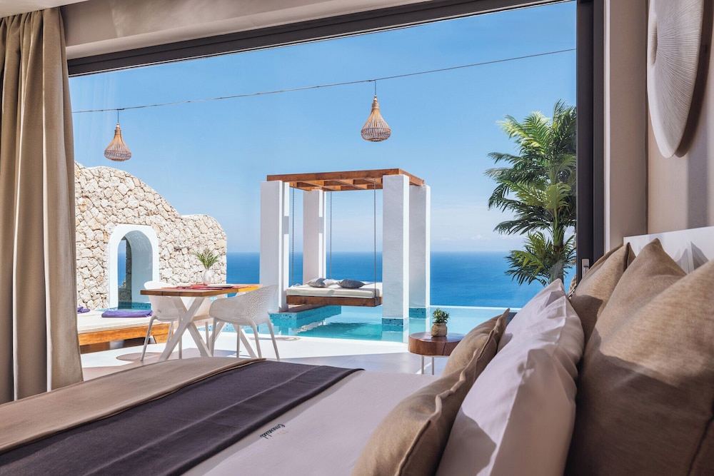 Emerald Villas 24/50