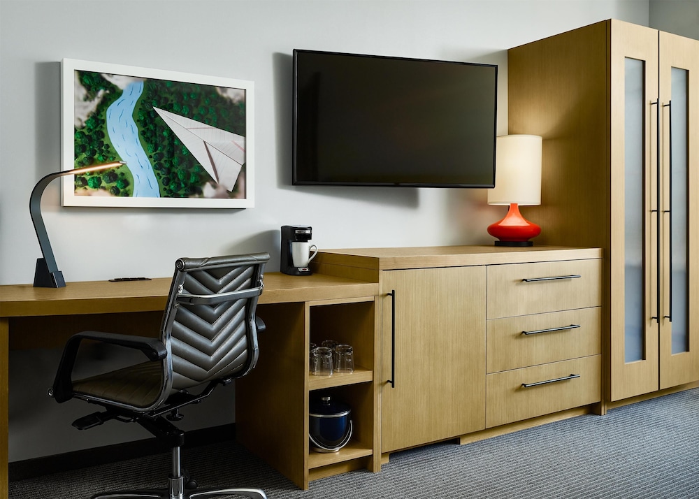 Hyatt Place Pena Station/Denver Airport 54/57