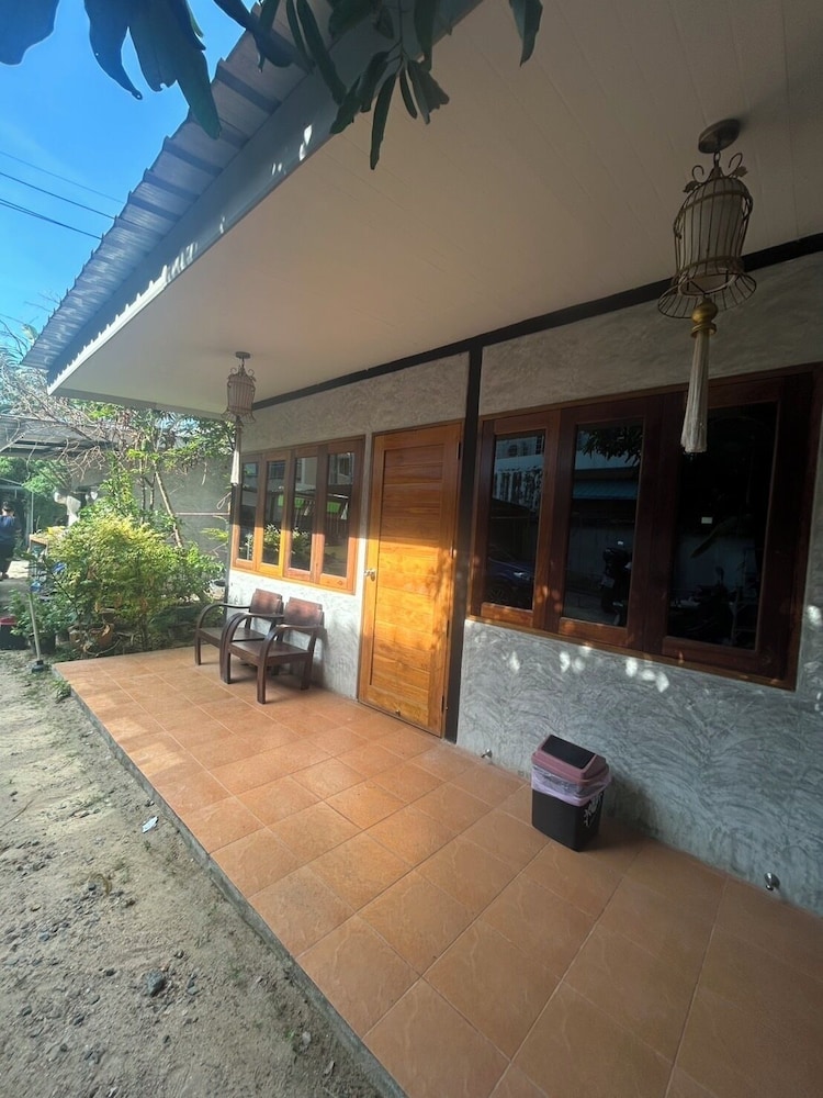 Araya Boutique Hotel 62/69