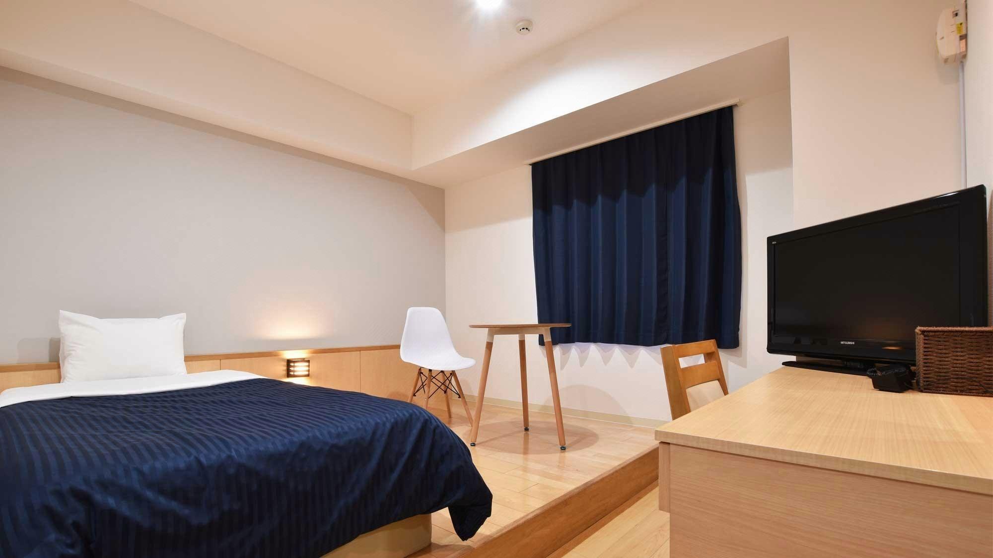 Iwamizawa Hotel 5 Jo 16/30