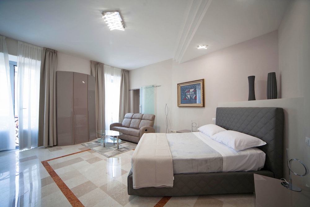 Cadorna House 13/50