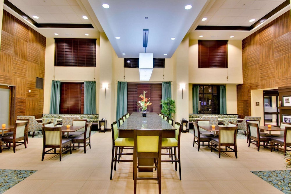 Hampton Inn And Suites Moreno Valley 47/63