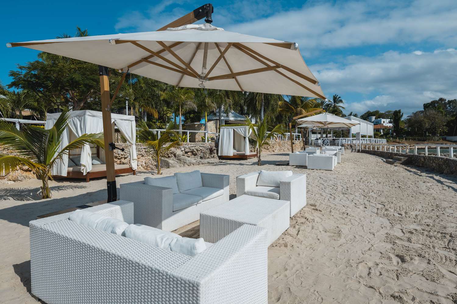 Coral Beach Hotel Dar Es Salaam 32/32