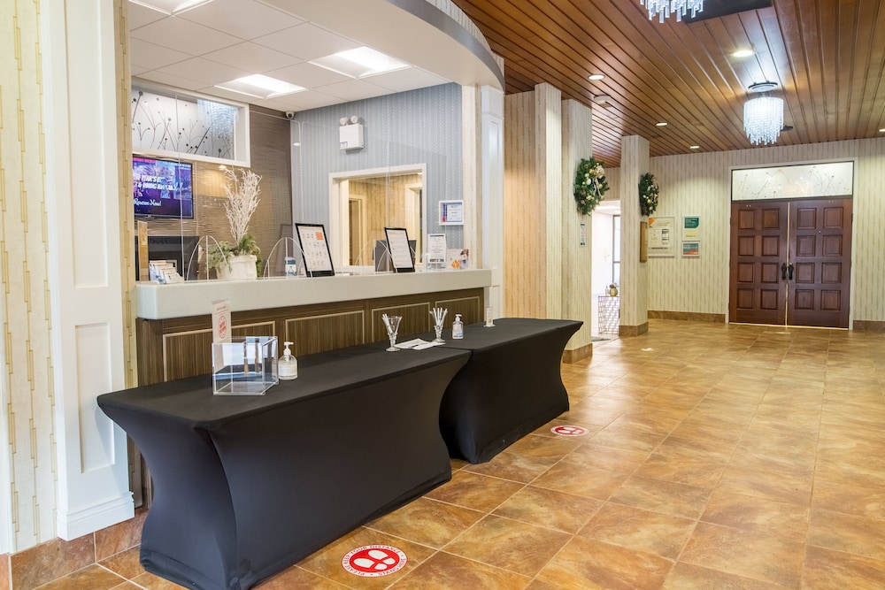 Quality Inn Suites Downtown Charlottetown 5/34